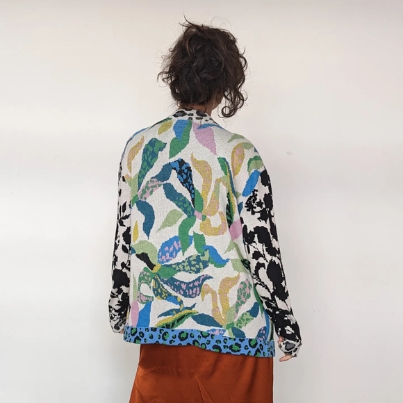 ANTHROPOLOGIE Multi print cardi - Picture 3 of 6